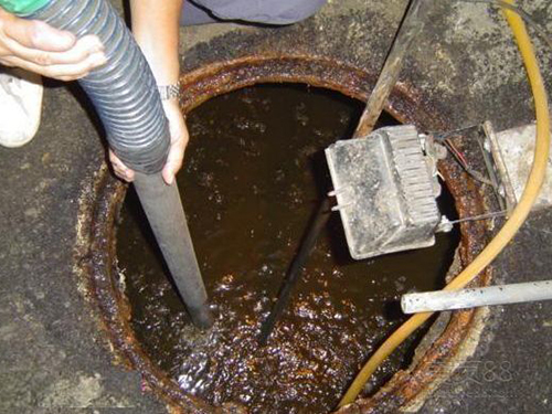 叉河镇隔油池清理